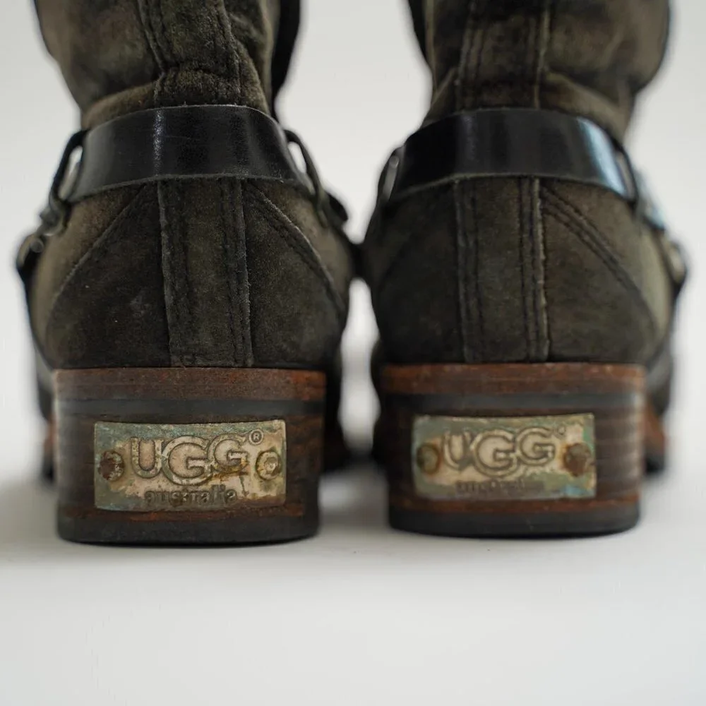 UGG 